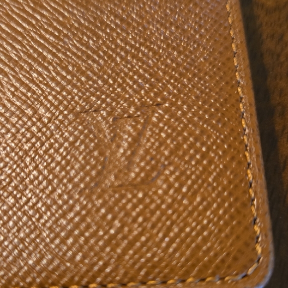 Louis Vuitton Brown Key Card Holder Elegant Accessory. Unisex, It Is NWOT - Picture 12 of 12